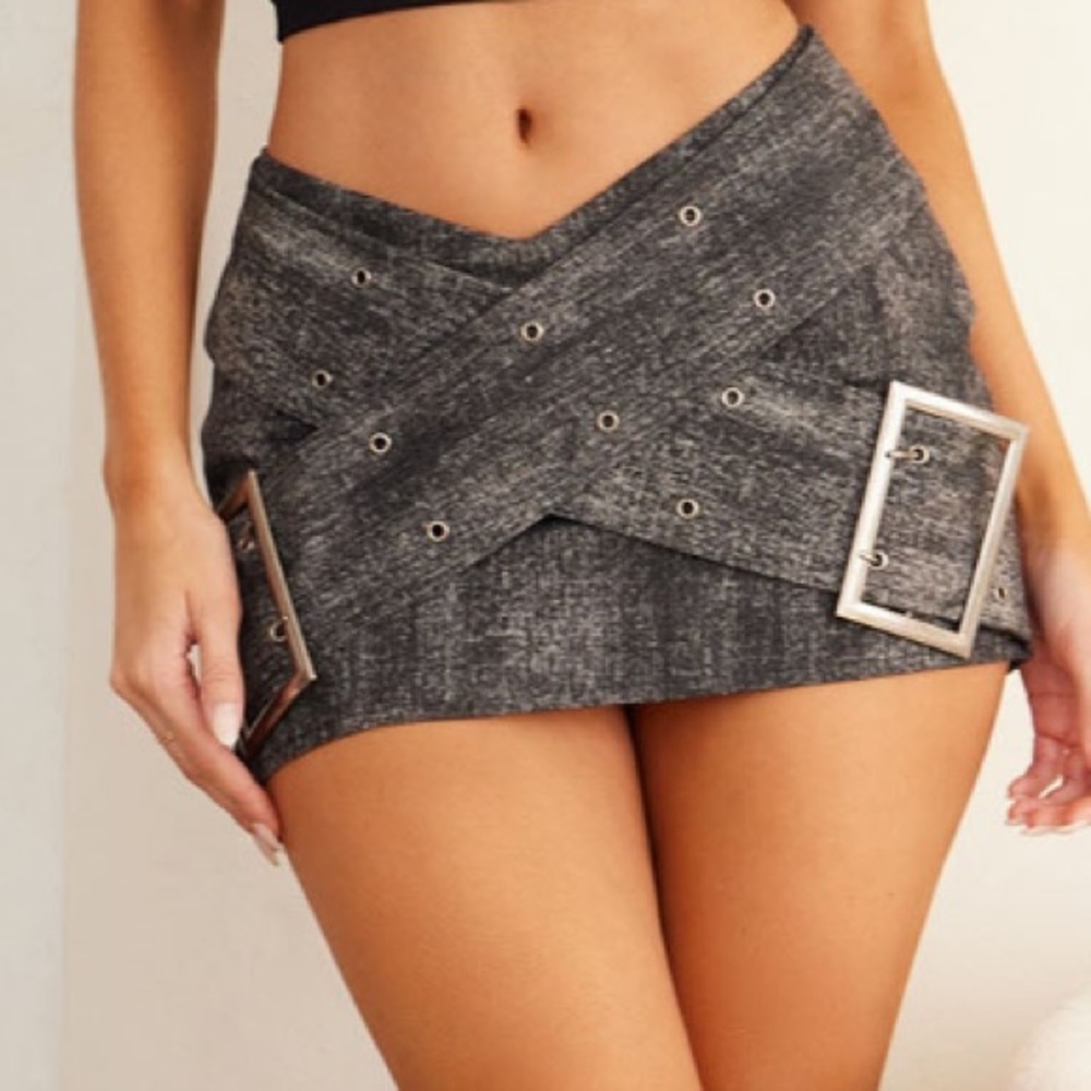 Y2K Fashion Nova Grey Cross Buckle Mini Skort